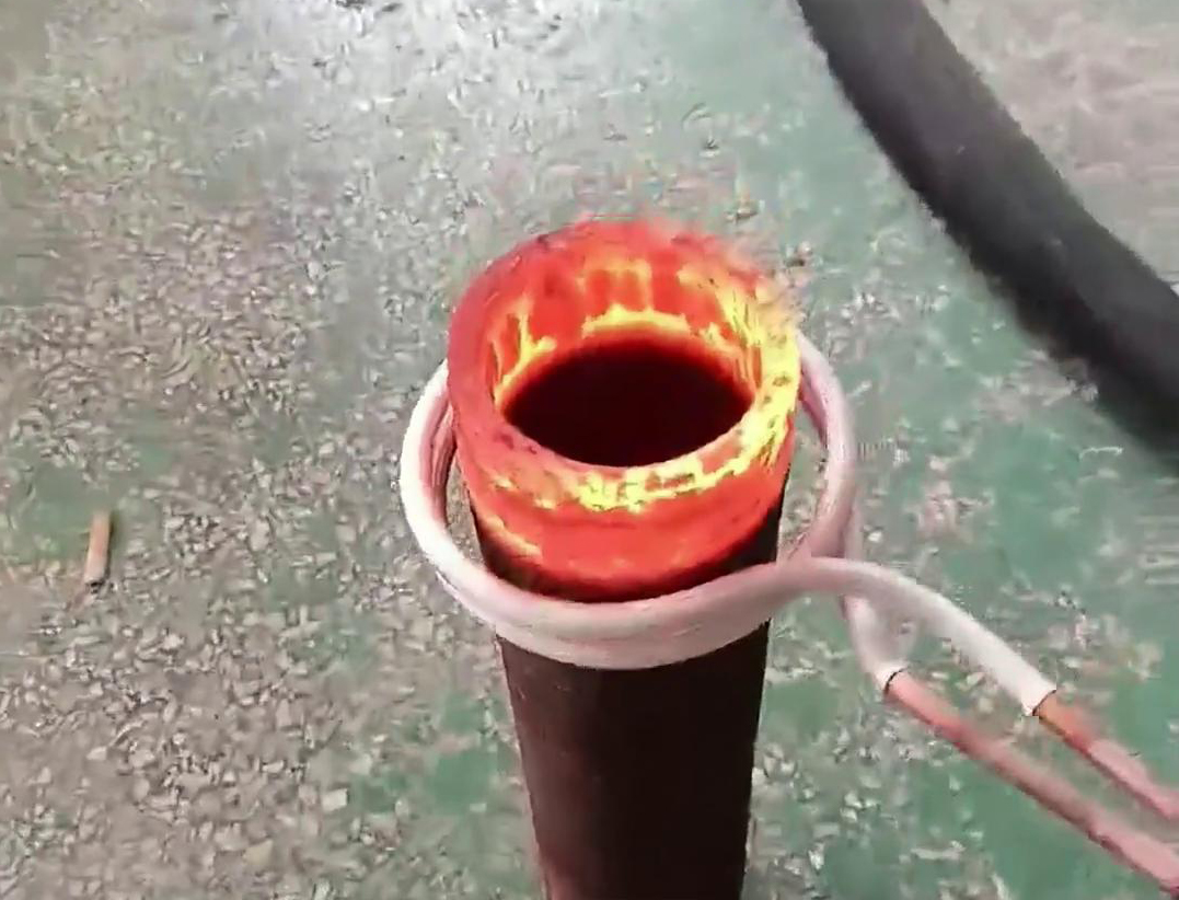 手持式高頻加熱機(jī)，輕便靈活，操作簡便